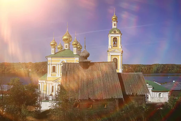 Città Sulla Chiesa Volga Paesaggio Vista Storica Ortodossia Architettura — Foto Stock