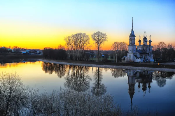 Iglesia Río Panorama Vologda Paisaje Ortodoxia Turismo Rusia —  Fotos de Stock