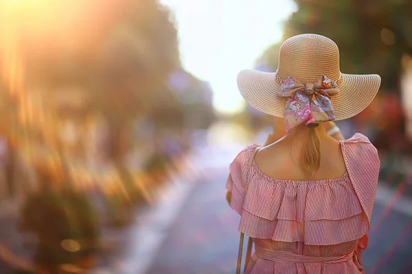 Tourismus Sommer Altstadt Weiblich Europa Mittelmeer Junge Frau Reisende Rücken — Stockfoto