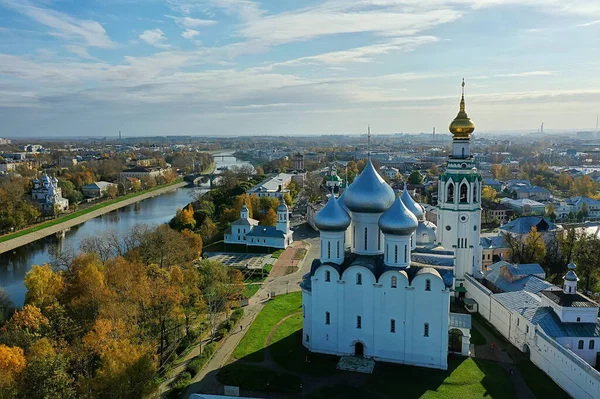 秋天的Vologda Kremlin 无人俯瞰 俄罗斯宗教基督教教堂 — 图库照片