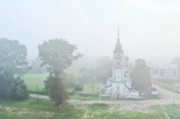 Chiesa Nebbia Vista Dall Alto Drone Vologda Paesaggio Religione Europa — Foto Stock