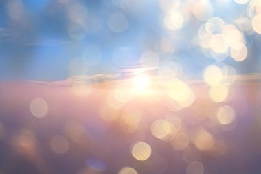 Gün batımı gökyüzü gradyanı soyut güneş ışığı arkaplanı