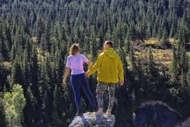 Birkaç sonbahar Altai aşıkları dağları, aktif maceralar, mutlu bir turizm.