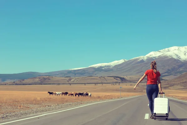 Female Concept Hitchhiking Dress Luggage Woman Travel Tourist — Stock Photo, Image