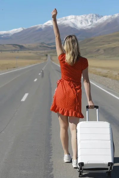 Female Concept Hitchhiking Dress Luggage Woman Travel Tourist — Stock Photo, Image