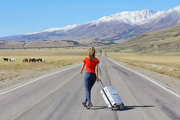 Sexy Girl Suitcase Highway Summer Travel Freedom Woman Tourist — Stock Photo, Image
