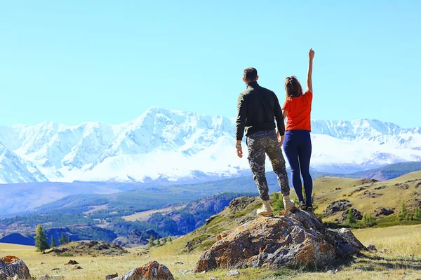 Coppia Mani Alto Montagne Paesaggio Avventura Vista Attiva — Foto Stock