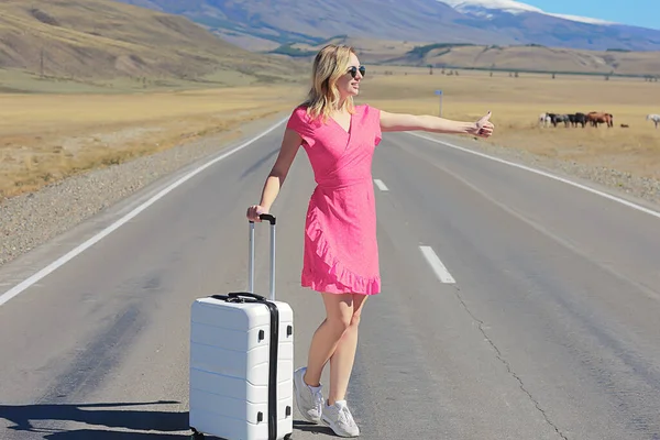 Female Concept Hitchhiking Dress Luggage Woman Travel Tourist — Stock Photo, Image