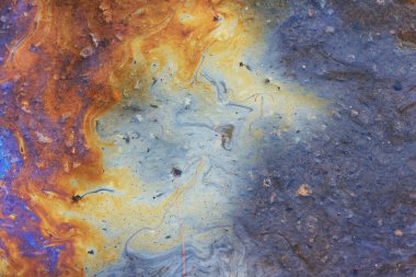 Petrol sızıntısı kara fon ekoloji felaketi, doğa endüstriyel kirlilik, zehirli su soyutlanması