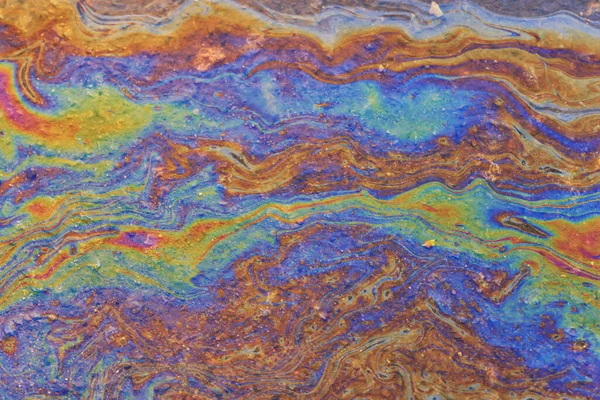 Gemorste Benzine Regenboog Achtergrond Industriële Gevaar Morsen Vervuiling Abstracte Textuur — Stockfoto