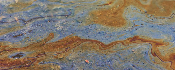 Spilled Gasoline Rainbow Background Industrial Hazard Spill Pollution Abstract Texture — Stock Photo, Image