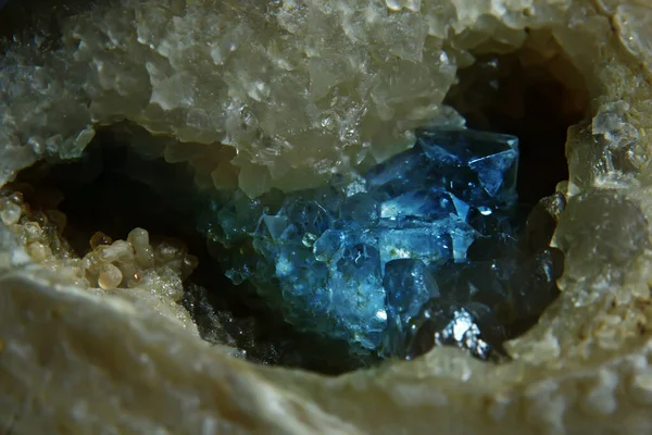 ジオード クオーツクリスタル自然背景石の地質宝石 — ストック写真