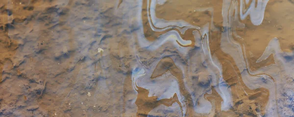 Spilld Bensin Regnbåge Bakgrund Industriella Fara Spill Förorening Abstrakt Struktur — Stockfoto