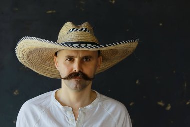 Klasik bıyıklı sambrero şapkası, Meksika maço şapkası.