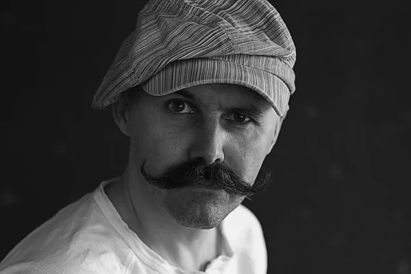 Hipster Man Lång Mustasch Stil Ansikte Vintage Frisör Retro Mode — Stockfoto