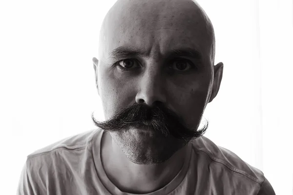 Hipster Man Lång Mustasch Stil Ansikte Vintage Frisör Retro Mode — Stockfoto