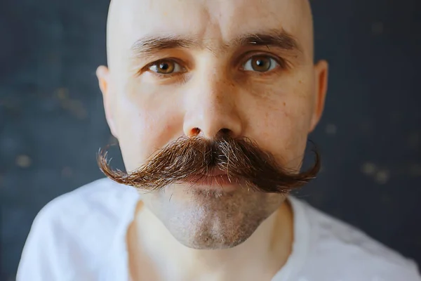 Hipster Man Lång Mustasch Stil Ansikte Vintage Frisör Retro Mode — Stockfoto