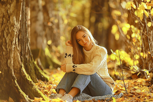 Autumn girl sweater, knitted style lifestyle park attractive look