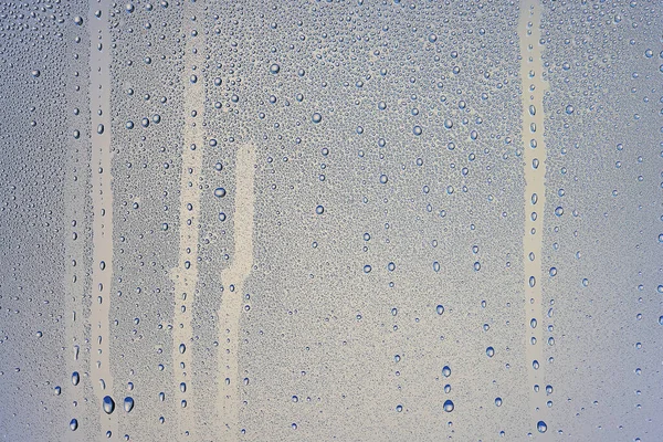 Gotas Vidrio Fondo Azul Abstracto Transparente Salpicaduras Agua Fondo Frío —  Fotos de Stock