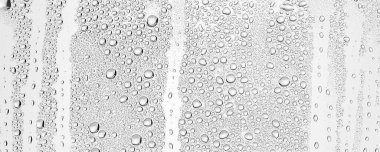 beyaz arkaplan suyu cam üzerine düşer, soyut tasarım duvar kağıdını kaplar