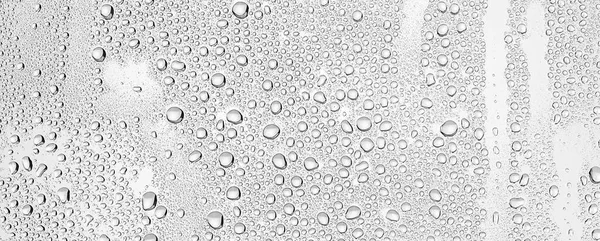 白い背景の水がガラスに落ち抽象的なデザインのオーバーレイ壁紙 — ストック写真