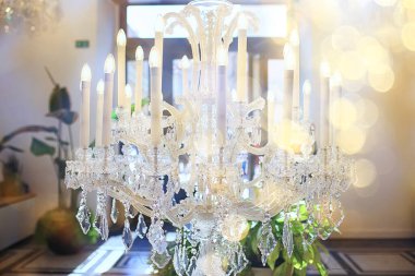 kristal avize ögesi şamdan lamba lambası lüks arka plan