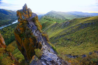 Altai dağ manzarası, panorama sonbahar manzarası arka plan, sonbahar doğa manzarası