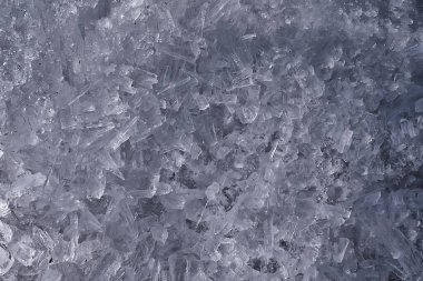 Soğuk zemin buzu kırıldı, kristal don kış karı soyut.