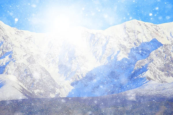 Dağlar Karlı Zirveler Arka Plan Manzara Manzarası Kış Zirveleri — Stok fotoğraf