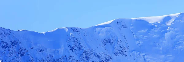 Mountains Snowy Peaks Background Landscape View Winter Nature Peaks — Stock Photo, Image