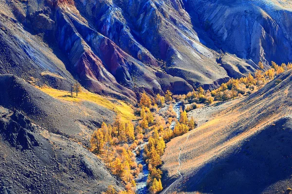 阿尔泰山景 全景秋景背景 秋天自然景观 — 图库照片