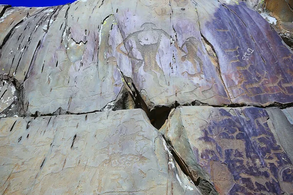 Petroglify Sztuka Prehistoryczna Kamieniu Epoka Kamienia Łupanego Altaiskie Góry Rosji — Zdjęcie stockowe