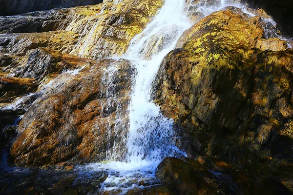 Vodopád Krajina Příroda Kapky Voda Hory Potok Pozadí Altai — Stock fotografie