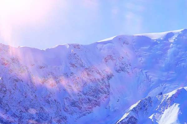 Βουνά Χιονισμένες Κορυφές Φόντο Τοπίο Άποψη Χειμώνα Κορυφές Της Φύσης — Φωτογραφία Αρχείου