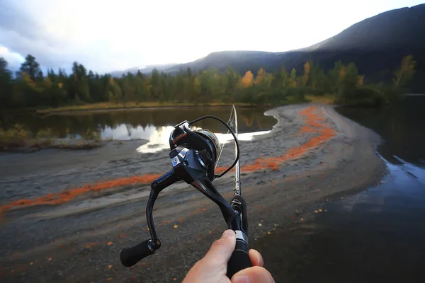 Snurrande Rulle Handen Fiske Natur Abstrakt Bakgrund Hobby Semester Man — Stockfoto