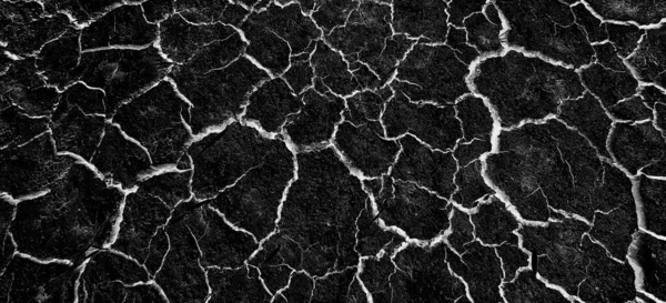 Αφηρημένο Μαύρο Φόντο Λευκές Ρωγμές Επικαλύψεις Έδαφος Ραγισμένο Ξηρασία Παλιά — Φωτογραφία Αρχείου