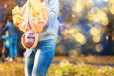 Eğlenceli yürüyüş çocuk yağmurluğu, sonbahar mevsimsel su geçirmez açık hava yürüyüşü
