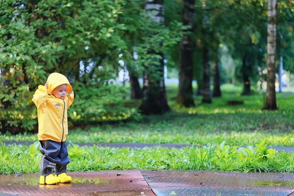 Eğlenceli yürüyüş çocuk yağmurluğu, sonbahar mevsimsel su geçirmez açık hava yürüyüşü