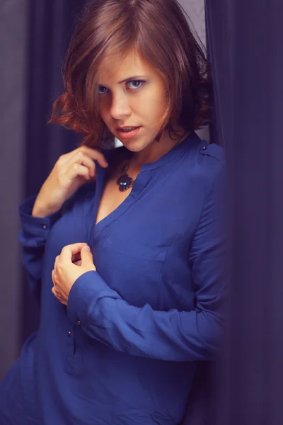 Sexy brunette vrouw — Stockfoto