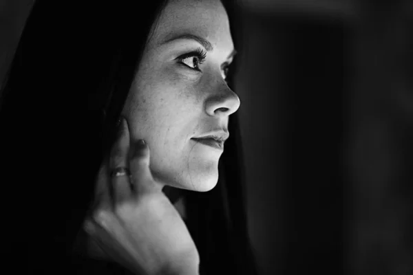 Portrait of a beautiful girl — Stock Photo, Image