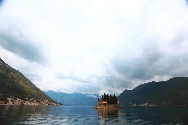 Chiesa di San Giorgio sull'isola — Foto Stock