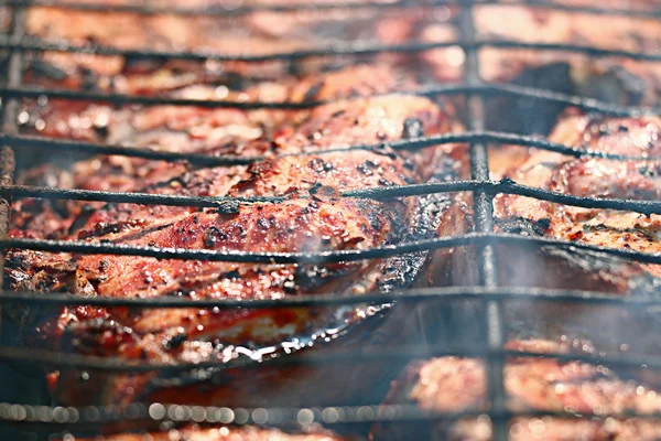 Espetos de carne grelhada — Fotografia de Stock