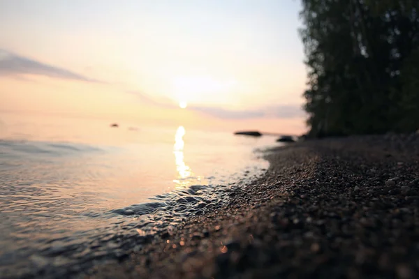 Západ slunce na jezeře — Stock fotografie