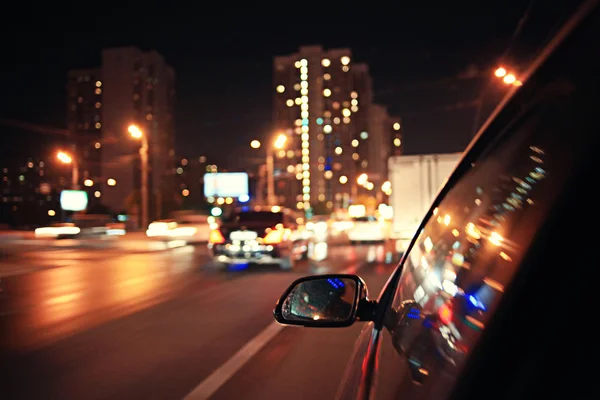 Gece bulanıklık trafik sıkışmaları — Stok fotoğraf