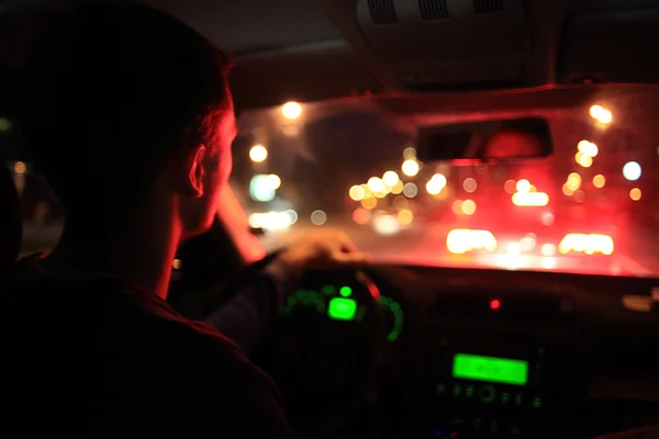 Mannen i bilen — Stockfoto