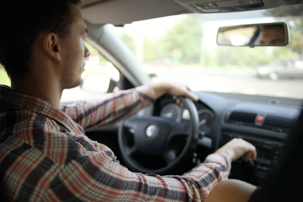 Man driving car — Stock Photo, Image