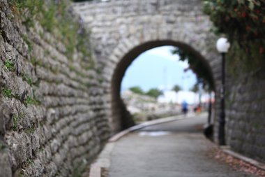 Kasabanın dar sokak