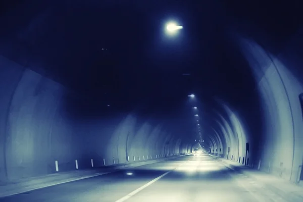 Estrada do túnel — Fotografia de Stock