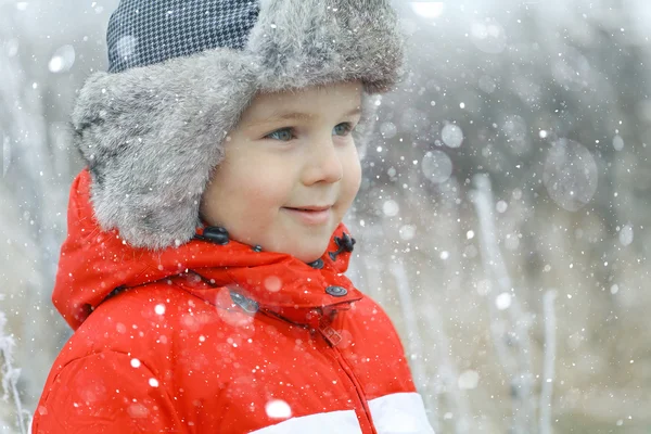 冬天的男孩 — 图库照片