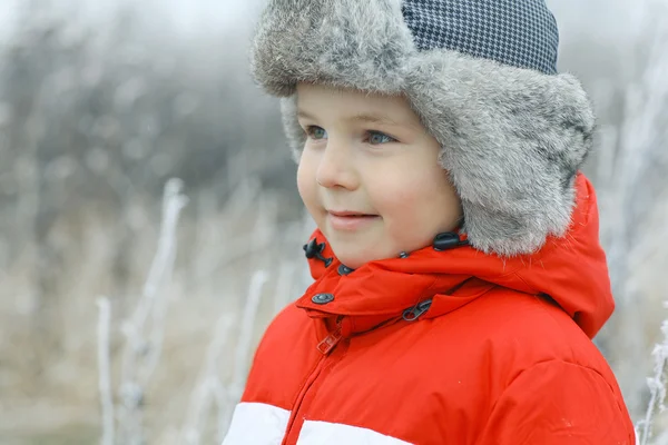 Ragazzo in inverno — Foto Stock